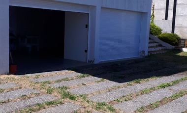 Excelente en Venta Casa Mediterranea Concón 4 dormitorios, 3 niveles -