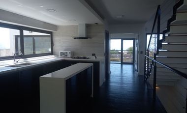 Excelente en Venta Casa Mediterranea Concón 4 dormitorios, 3 niveles -