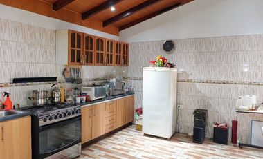 V 1544-S-GR-Vendo Casa en Talca