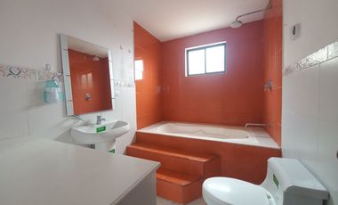 CASA CON ESPACIO VERDE EN VENTA SECTOR HOSTERIA BAGUANCHI