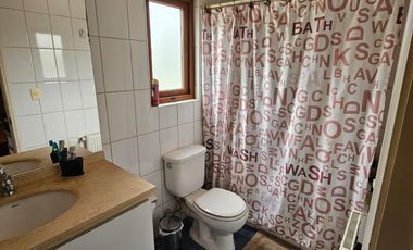 venta casa La Hacienda Causiño Macul, amplia cómoda segura 3 dormitorios 1 escritorio 3 baños