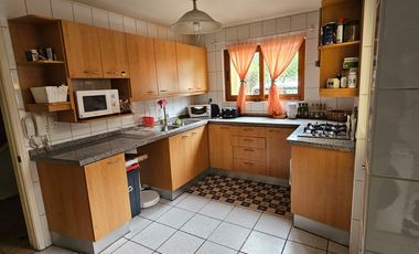 venta casa La Hacienda Causiño Macul, amplia cómoda segura 3 dormitorios 1 escritorio 3 baños