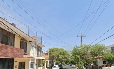 Hermosa casa en remate en la Col. San Elías, Guadalajara, Jalisco!