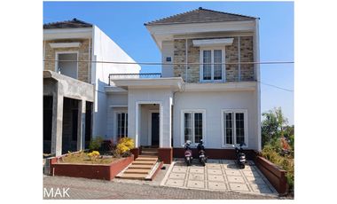 Villa Pacet Mojokerto Murah Dkt Kawasan Wisata SHM Strategis View Gunung