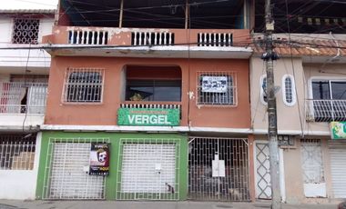 SE VENDE CASA RENTERA EN FLORESTA 2
