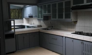 Shaw mandaluyong house and lot in gated street 4 bedrooms house and lot 371 sqm