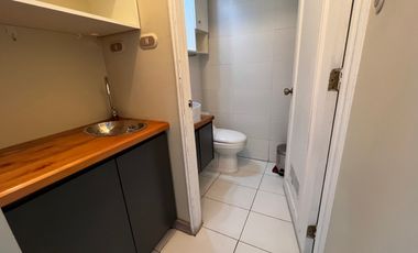 venta excelente oficina 403 en Edificio Santa Maria