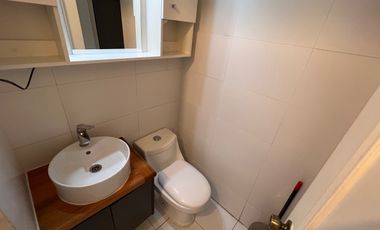 venta excelente oficina 403 en Edificio Santa Maria