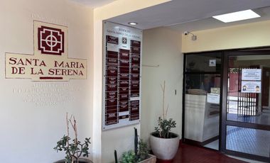 venta excelente oficina 403 en Edificio Santa Maria