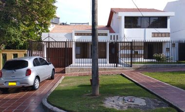 Venta Casa Santa Mónica, Barranquilla. REMODELADA - PRECIO OPORTUNIDAD.