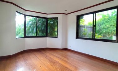 BUNGALOW HOUSE FOR LEASE/RENT IN AYALA ALABANG
