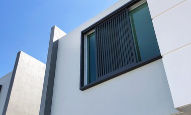 Casa en venta a un lado de Bugambilias, Zapopan