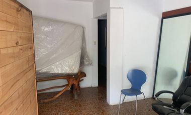 Venta 2 Casas de 1 piso, 2 Departamentos y una Bodega LAS TORRES Monterrey ESQUINA especial para INVERSION (Amplio Terreno con 5 Unidades Rentables)