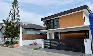 For Sale: Modern House and Lot in BF Homes Parañaque City