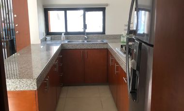 VILLA AMUEBLADA MODERNO EN RENTA EN PRIVADA EN COLONIA MONTES DE AMÉ.