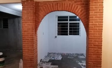 Venta Casa en obra blanca, con terreno, en esquina, todos los servicios.