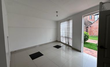 VENDO DIVINA CASA UNIFAMILIAR EN PLENO CORAZÓN DE BOGOTA COLOMBIA.