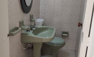 VENDO DIVINA CASA UNIFAMILIAR EN PLENO CORAZÓN DE BOGOTA COLOMBIA.