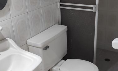 VENDO DIVINA CASA UNIFAMILIAR EN PLENO CORAZÓN DE BOGOTA COLOMBIA.