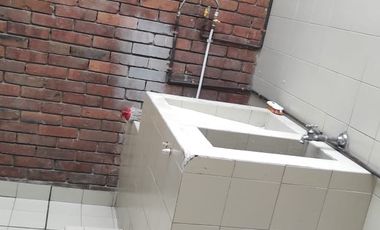 VENDO DIVINA CASA UNIFAMILIAR EN PLENO CORAZÓN DE BOGOTA COLOMBIA.