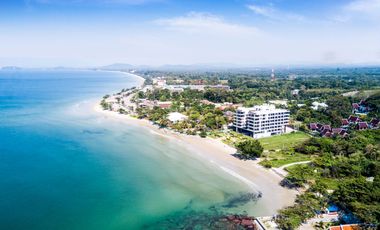 Escape Condominum - Luxury beachfront