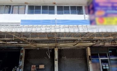 ขายด่วนอาคารพาณิชย์ 3 ชั้น อ.พานทอง ชลบุรี ทำเลดี ติดถนนพานทอง-บ้านเก่า