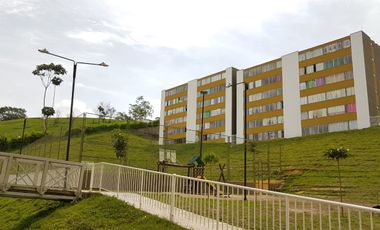 VENPERMUTO LOCAL LEBRIJA EN CONJUNTO  CIUDADELA JORGE ROS