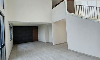 CASA NUEVA EN VENTA EN PASEOS DEL BOSQUE, NAUCALPAN DE JUÁREZ, EDO. MÉXICO.