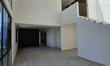 CASA NUEVA EN VENTA EN PASEOS DEL BOSQUE, NAUCALPAN DE JUÁREZ, EDO. MÉXICO.