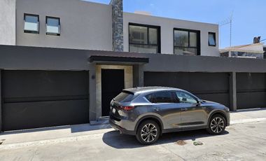 CASA NUEVA EN VENTA EN PASEOS DEL BOSQUE, NAUCALPAN DE JUÁREZ, EDO. MÉXICO.