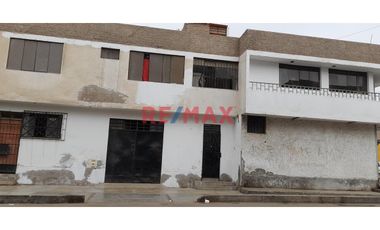 San Juan De Miraflores - Bonita Casa En Venta