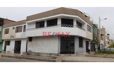 San Juan De Miraflores - Bonita Casa En Venta