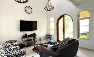 Rumah Mediteranian Mewah di Casa Grande