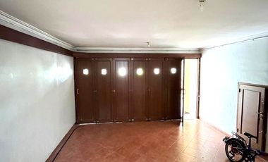 Rumah Mediteranian Mewah di Casa Grande