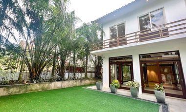 LUXURIOUS AND HOMEY HOUSE FOR SALE IN GREENMEADOWS QUEZON CITY