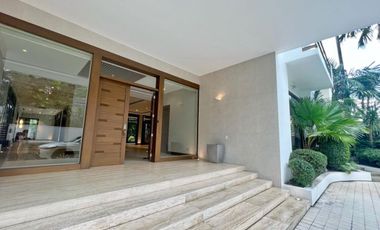 LUXURIOUS AND HOMEY HOUSE FOR SALE IN GREENMEADOWS QUEZON CITY