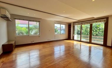 LUXURIOUS AND HOMEY HOUSE FOR SALE IN GREENMEADOWS QUEZON CITY