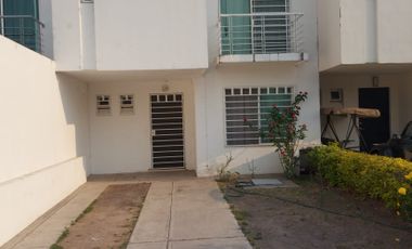 CASA EN VENTA EN ARCO REAL EN IRAPUATO