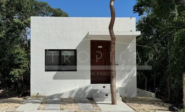 CASA NUEVA DE 2 NIVELES ALDEA UMM A ESTRENAR