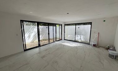 CASA NUEVA DE 2 NIVELES ALDEA UMM A ESTRENAR