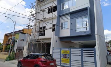 3 Storey Townhouse Located in Tandang Sora with 4 Bedroom and 3 Garage (Near Mindanao Ave. and Visayas Ave.) (PH2848)