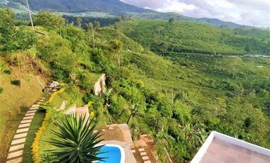 Rumah Villa Kota Wisata Kemuning Ngargoyoso Karanganyar