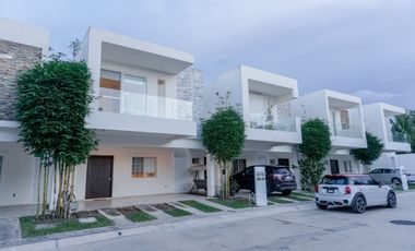 Casa Ceiba Selvanova