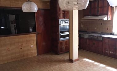 Casa 5 ambientes con cochera en Barrio El progreso