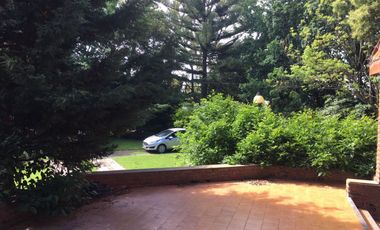 Casa 5 ambientes con cochera en Barrio El progreso