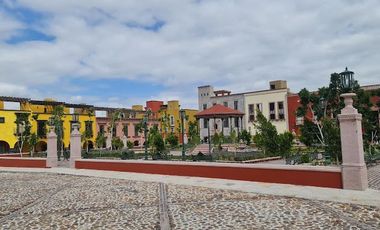 SE VENDE BONITO CONDOMINIO EN 