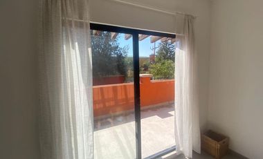 SE VENDE BONITO CONDOMINIO EN 