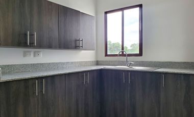 Departamento de alquiler en Urbanización Villas del Bosque, Vía a la Costa.