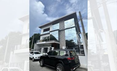 FOR SALE - 3-STOREY HOUSE AND LOT IN MULTINATIONAL VILLAGE