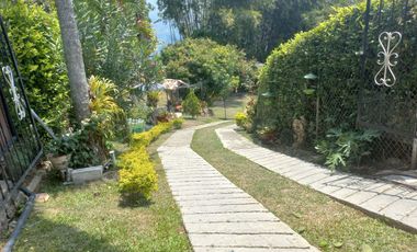 Te vendo esta belleza de  finca con todos los juguetes 